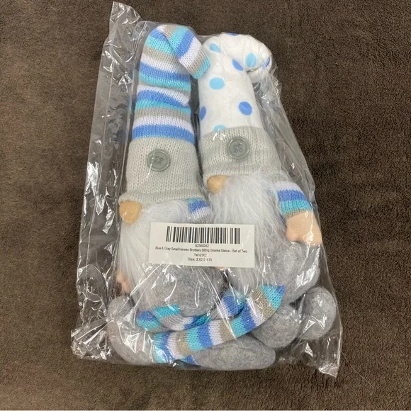 Mera Vic Blue and Gray Small Hansen Gnomes - Picture 3 of 3